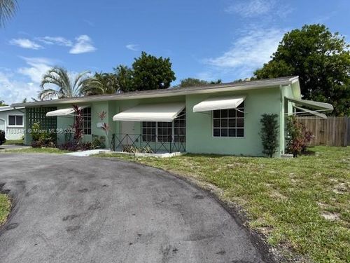 917 Se 15th Ct, Deerfield Beach, FL, 33441-7419 | Card Image
