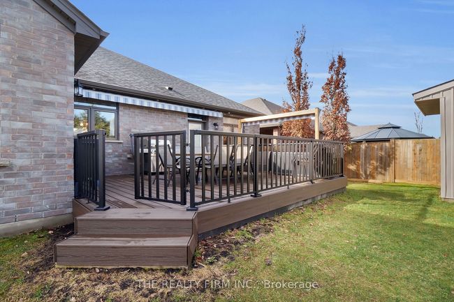 15 Mayapple Cres, House other with 5 bedrooms, 3 bathrooms and 4 parking in Ilderton ON | Image 44