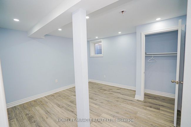 23 Hollowgrove Blvd, House other with 6 bedrooms, 5 bathrooms and 4 parking in Brampton ON | Image 35