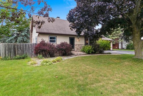 1412 Linda Avenue, FOX CROSSING, WI, 54952 | Card Image