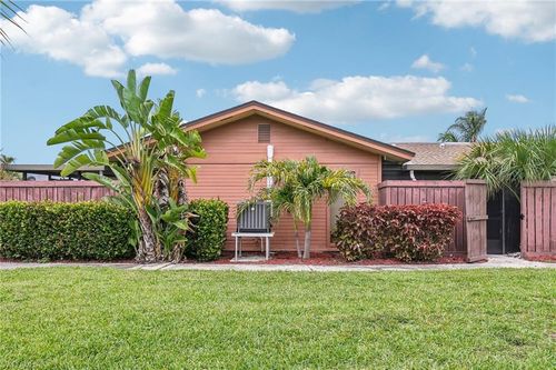 17327 Birchwood Ln, FORT MYERS, FL, 33908-6183 | Card Image