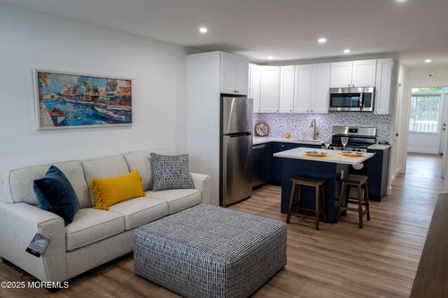 24-401 Broadway, Barnegat Light, NJ, 08006-1616 | Card Image