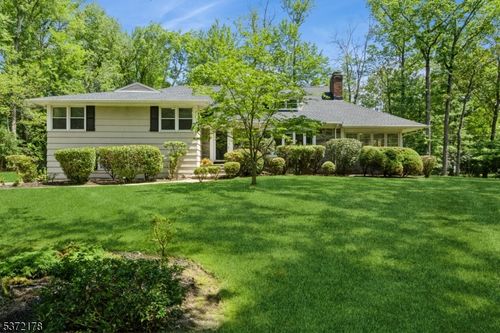 1988 Dogwood Dr, Scotch Plains, NJ, 07076-4721 | Card Image