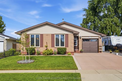 10 Macatee Pl, Cambridge, ON, N1R6Z8 | Card Image