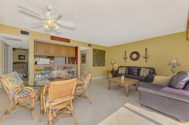 APT-832 - 1200 Cove Ii Pl, Condo with 2 bedrooms, 2 bathrooms and null parking in SARASOTA FL | Image 11