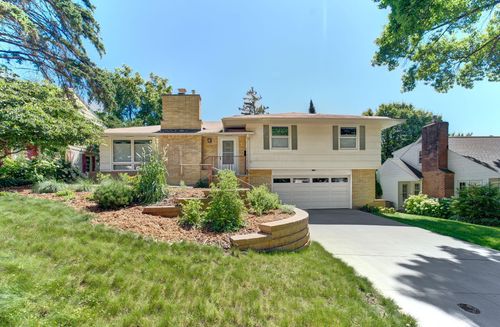 1636 9th Ave Ne, Rochester, MN, 55906-4208 | Card Image