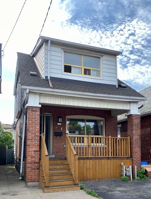 135 Connaught Ave N, Hamilton, ON, L8L6Z2 | Card Image