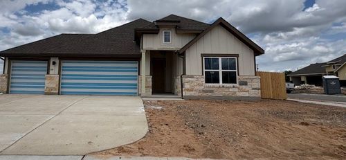 200 Caraway Dr, Taylor, TX, 76574-3157 | Card Image