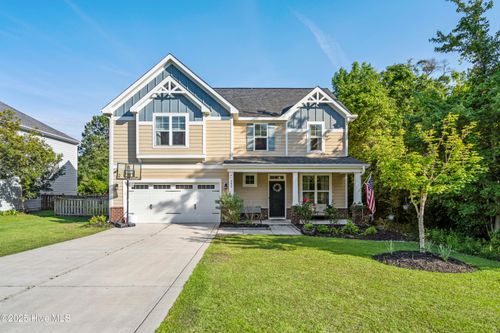 402 Canvasback Ln, Sneads Ferry, NC, 28460-8322 | Card Image