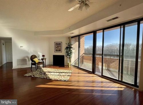 apt-1226-2230 George C Marshall Dr, FALLS CHURCH, VA, 22043-2543 | Card Image