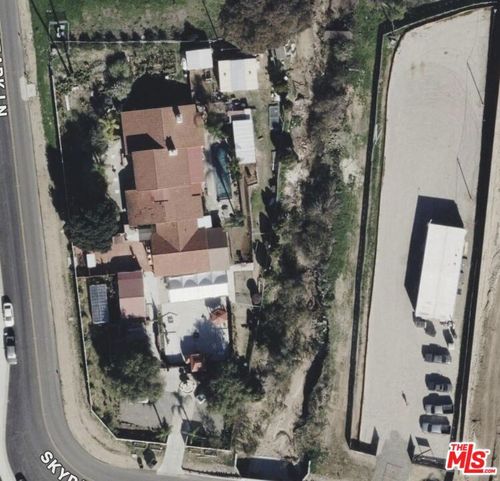 40518 Skypark Ln, Murrieta, CA, 92562-5953 | Card Image