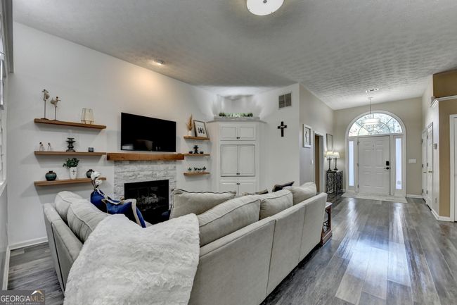 305 Morning Glen Dr, House other with 4 bedrooms, 2 bathrooms and 2 parking in Suwanee GA | Image 14