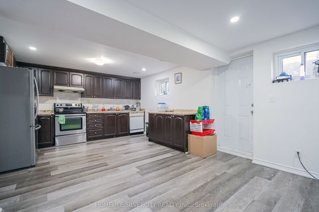 72 Brookland Dr, House other with 5 bedrooms, 4 bathrooms and 4 parking in Brampton ON | Image 26