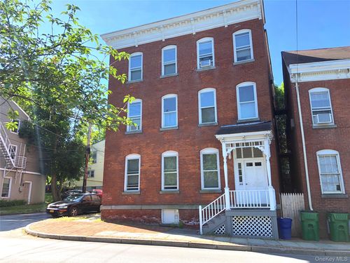144 Union St, Poughkeepsie, NY, 12601-3053 | Card Image