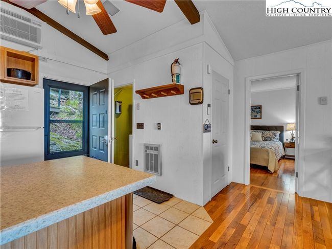 115 Hummingbird Ln, House other with 4 bedrooms, 2 bathrooms and null parking in Beech Mountain NC | Image 19