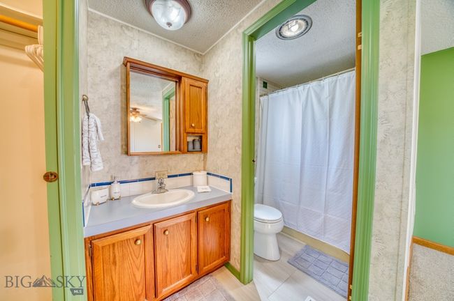 Primary bathroom | Image 19