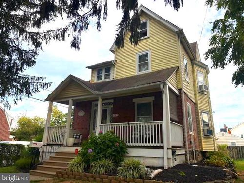 222 E Providence Rd, ALDAN, PA, 19018-4128 | Card Image