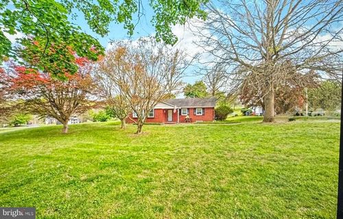 1550 Lenape Rd, WEST CHESTER, PA, 19382-6840 | Card Image