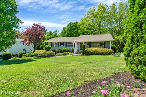 1829 Maggie St, Maryville, TN, 37803-7700 | Card Image