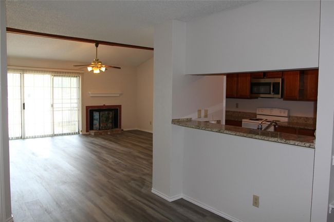 2512 Glenmore Dr, House other with 3 bedrooms, 2 bathrooms and null parking in Mesquite TX | Image 4
