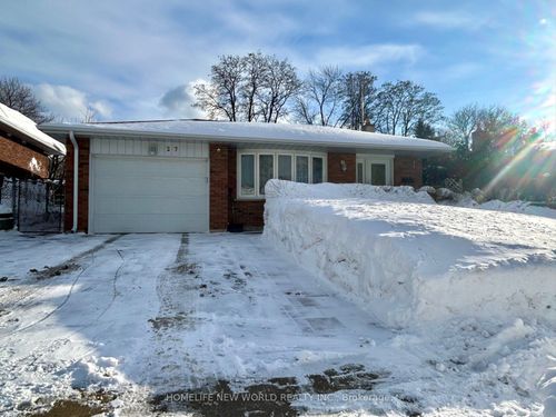 upper-27 Hayward Cres, Scarborough, ON, M1S2T7 | Card Image