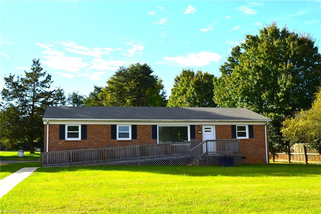 Mcclellan Pl, Greensboro, NC 27409