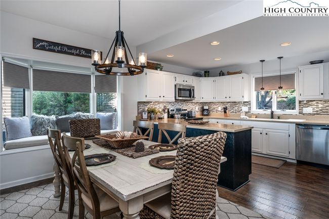 ROBIN-2 - 934 Chetola Lake Drive, Condo with 2 bedrooms, 2 bathrooms and null parking in Blowing Rock NC | Image 7