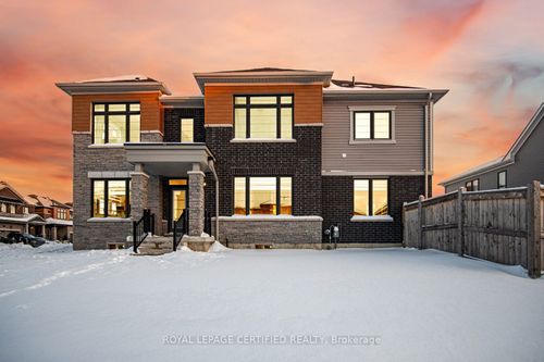 51 Hawick Crescent, Haldimand, ON, N3W0G5 | Card Image