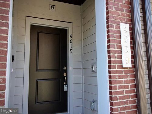 4619 Olivine Dr, CHANTILLY, VA, 20151-4287 | Card Image