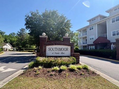 301-912 Southmoor Dr, Virginia Beach, VA, 23455-3778 | Card Image