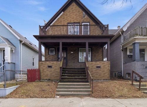 2466 N 33rd Street, Milwaukee, WI, 53210 | Card Image