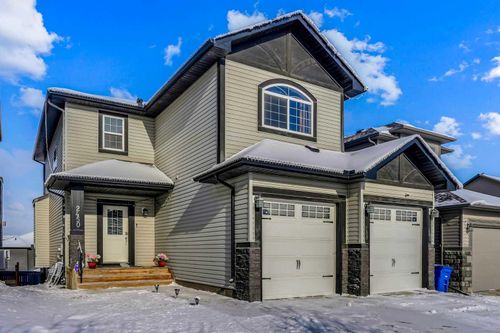 2450 Baysprings Link Sw, Airdrie, AB, T4B3V2 | Card Image