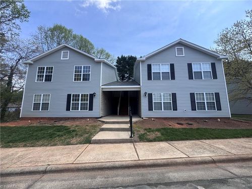 15 Meadowood Glen Way, Greensboro, NC, 27409-2393 | Card Image