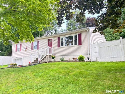 66 Greenview Dr, Waterbury, CT, 06708-3908 | Card Image
