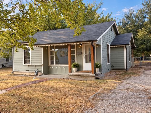 1321 Dartmouth St, Waco, TX, 76711-1411 | Card Image