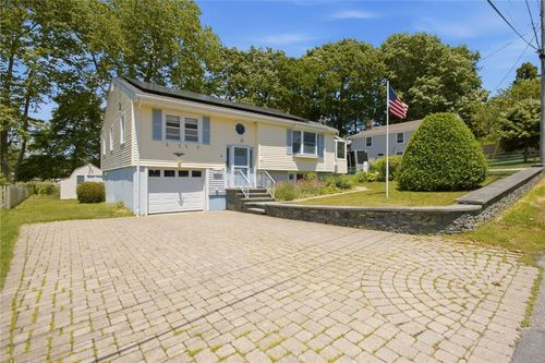 10 Kerins Ter, Newport, RI, 02840-4024 | Card Image