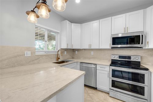 8464-8464 Lagos De Campo Blvd, Tamarac, FL, 33321-3700 | Card Image