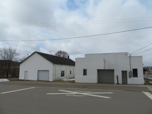 300 S Park St, Merrill, WI, 54452-2638 | Card Image