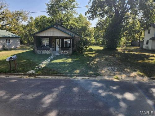 308 S High St, Mountain Grove, MO, 65711-2017 | Card Image