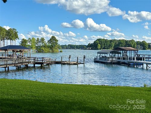 8448 Normandy Rd, Denver, NC, 28037-8647 | Card Image