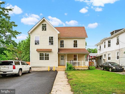 26 N Academy Ave, GLENOLDEN, PA, 19036-1212 | Card Image