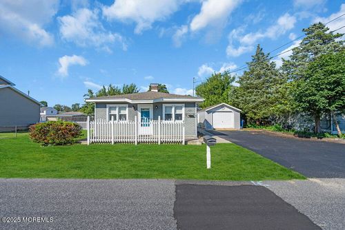409 Capstan Ave, Beachwood, NJ, 08722-4146 | Card Image