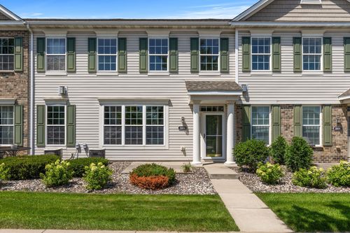 2094 Clover Ridge Dr, Chaska, MN, 55318-2953 | Card Image