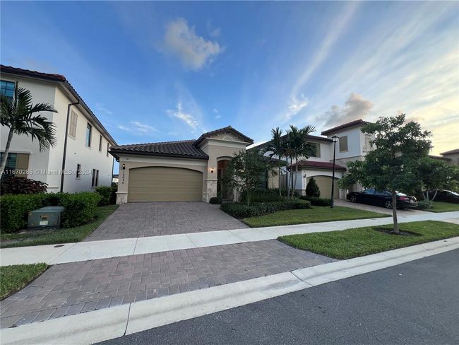 12070 - 12070 N Baypoint Cir, House other with 3 bedrooms, 2 bathrooms and null parking in Parkland FL | Image 38
