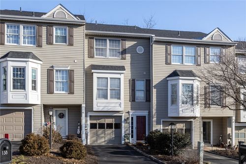 140 Westbrooke Ln, Coraopolis, PA, 15108-9139 | Card Image