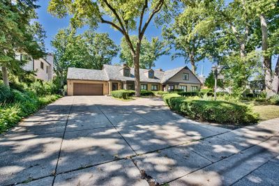 6776 N Laporte Avenue, House other with 5 bedrooms, 4 bathrooms and 2 parking in Lincolnwood IL | Image 1