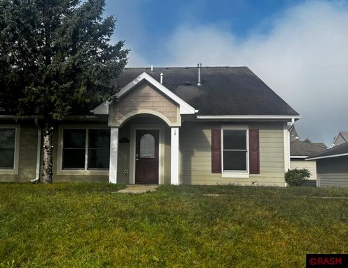1810 Haralson Ct, Saint Peter, MN, 56082-1765 | Card Image