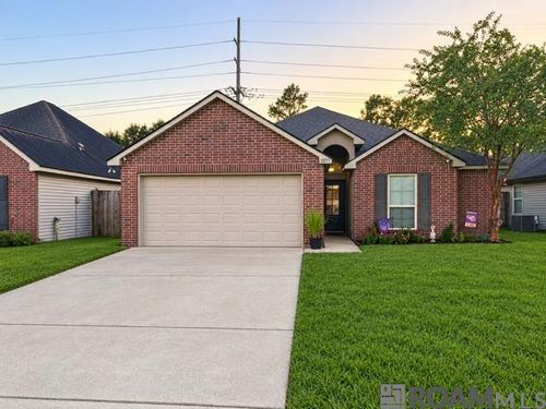 22775 Cabo Ln, Denham Springs, LA, 70726-7050 | Card Image