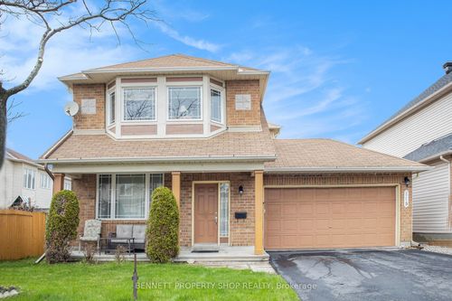118 Hollowbrook Dr, Nepean, ON, K2J5N8 | Card Image