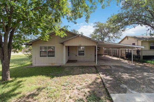 219 S Lone Star Ave, New Braunfels, TX, 78130-6903 | Card Image